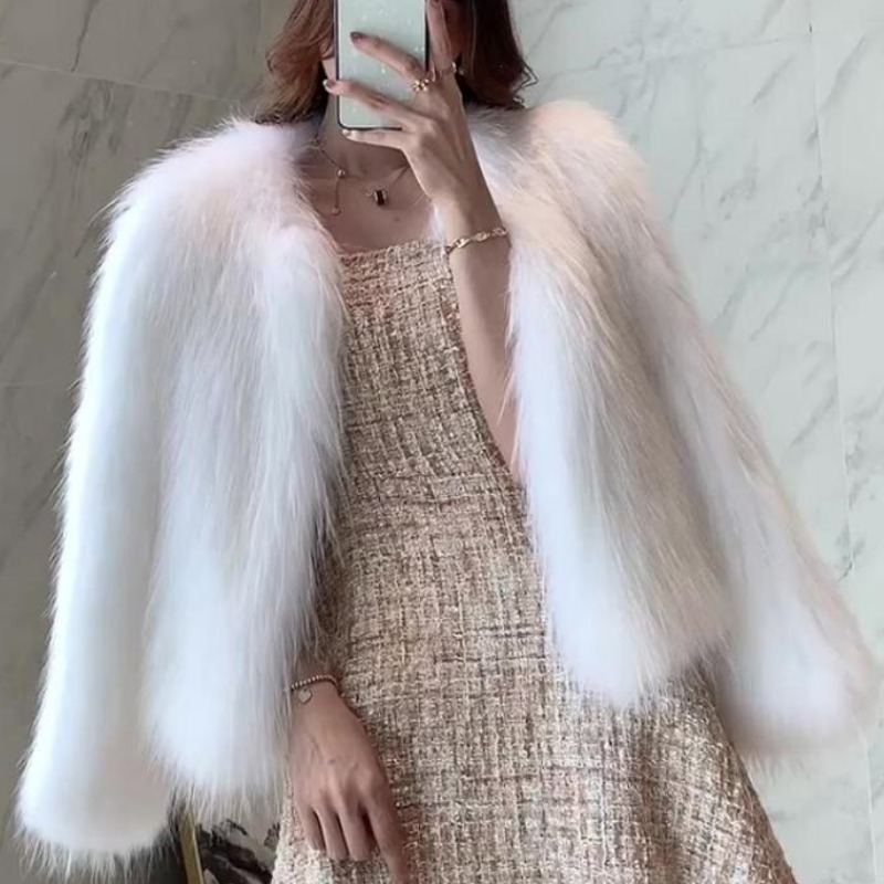 Short slim water-like fur coat 21