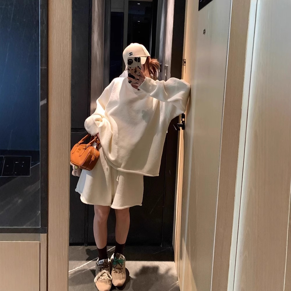 White Loose Lazy Crewneck Sweater 38